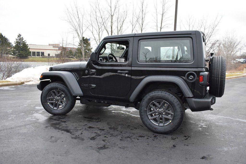 new 2026 Jeep Wrangler car, priced at $40,319