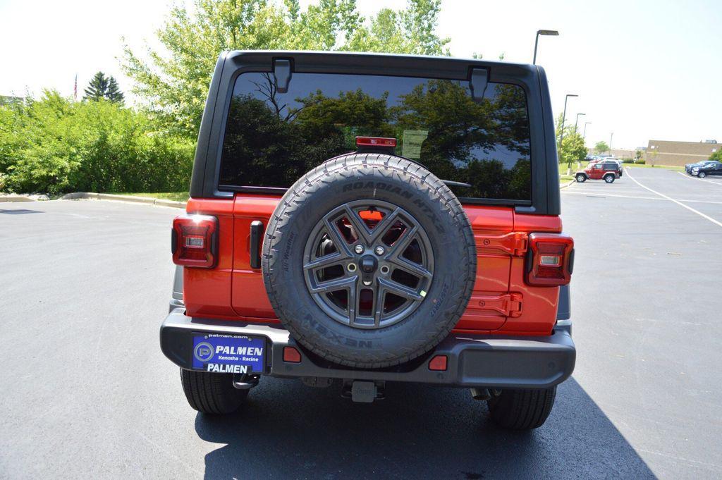 new 2025 Jeep Wrangler car, priced at $40,999