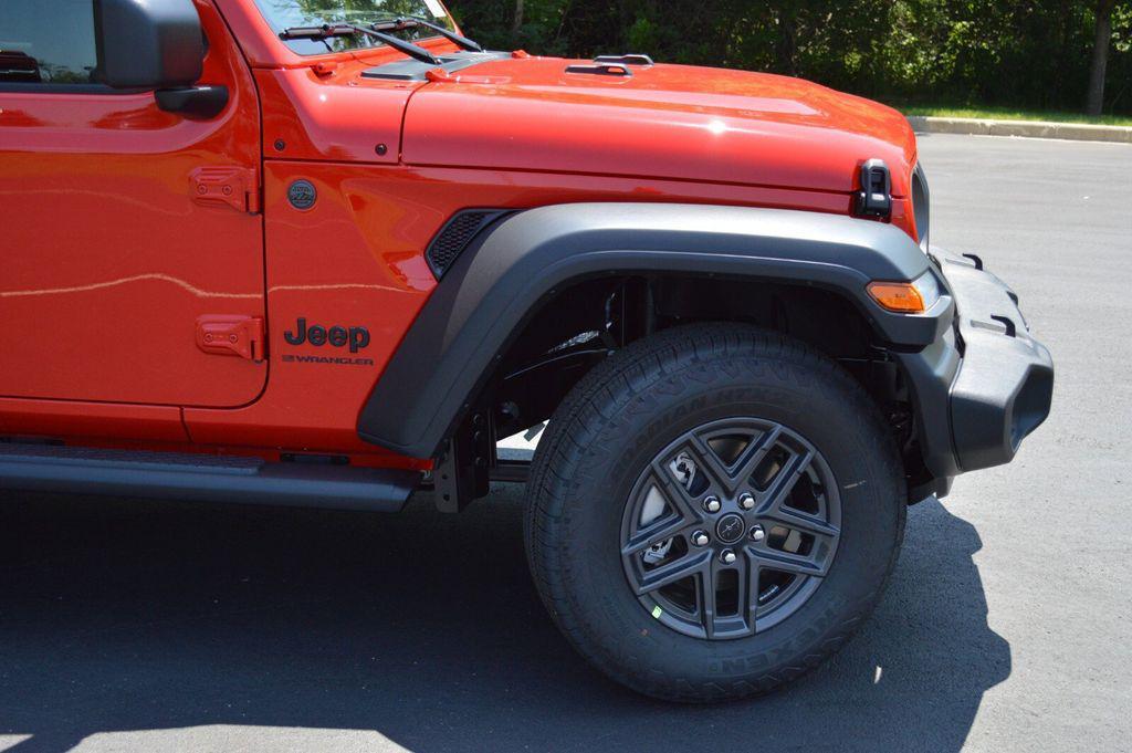 new 2025 Jeep Wrangler car, priced at $40,999