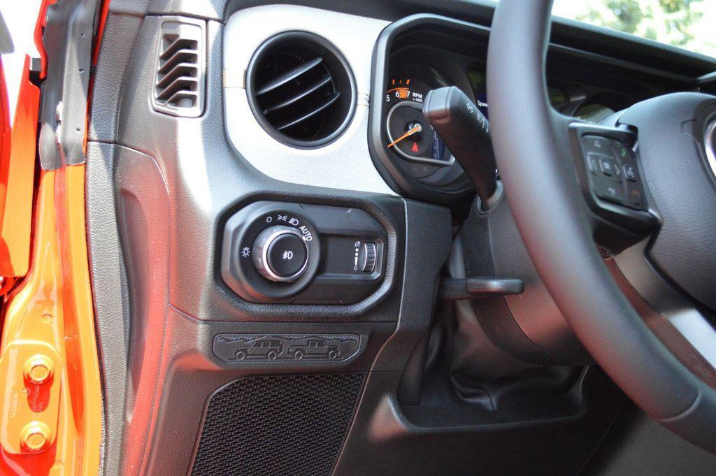 new 2025 Jeep Wrangler car, priced at $40,999