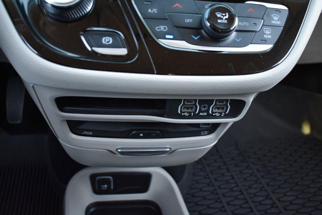 used 2024 Chrysler Pacifica car, priced at $34,471