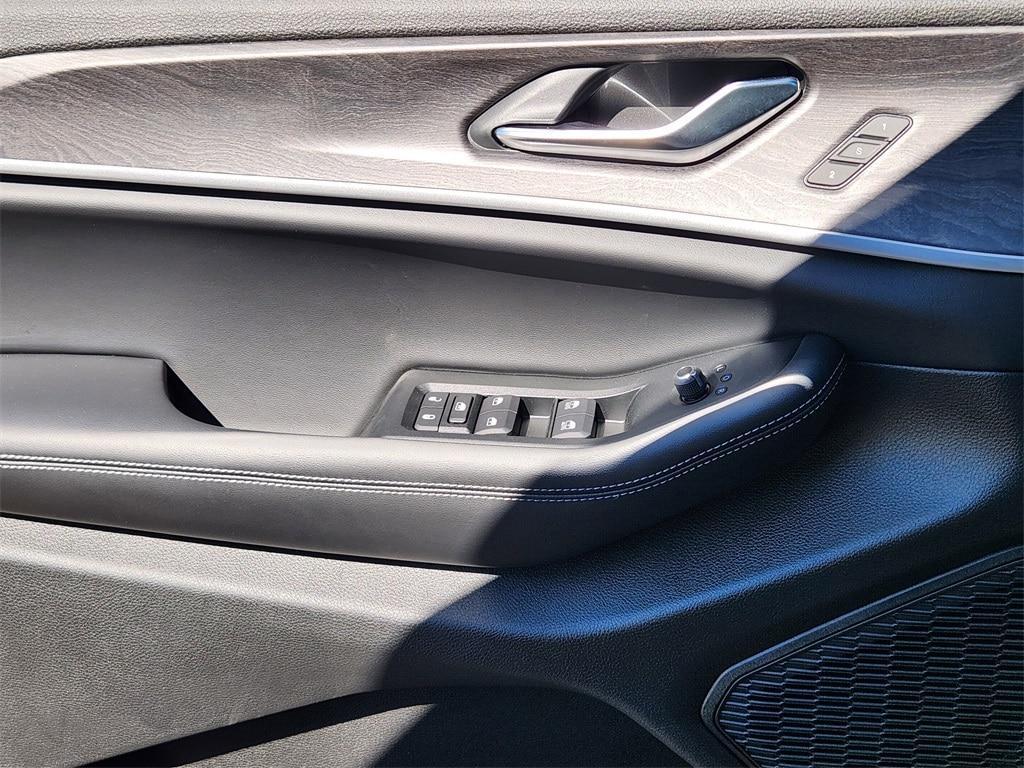 new 2025 Jeep Grand Cherokee L car, priced at $54,085