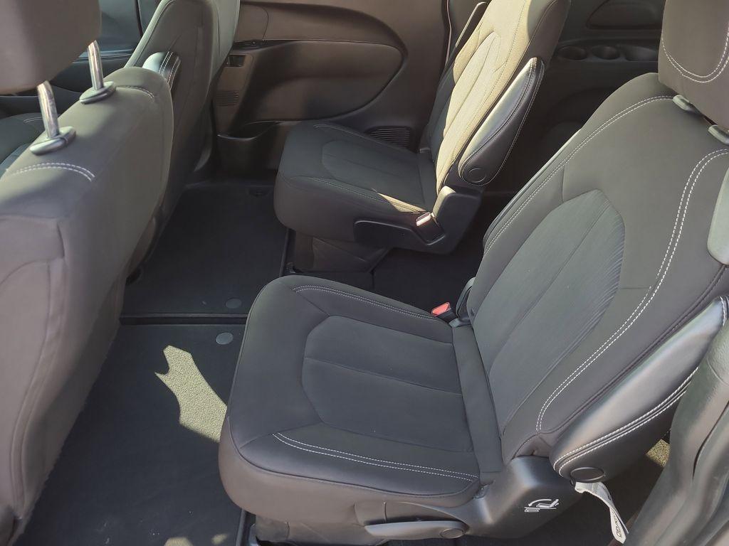 used 2021 Chrysler Pacifica car, priced at $18,458