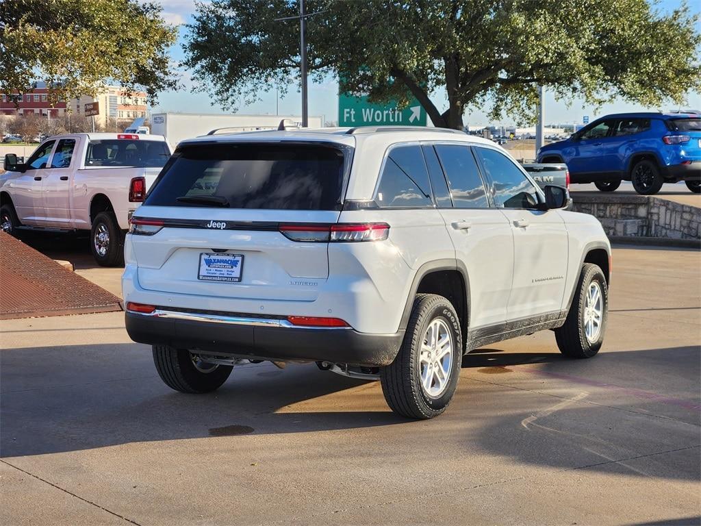 new 2025 Jeep Grand Cherokee car, priced at $33,495