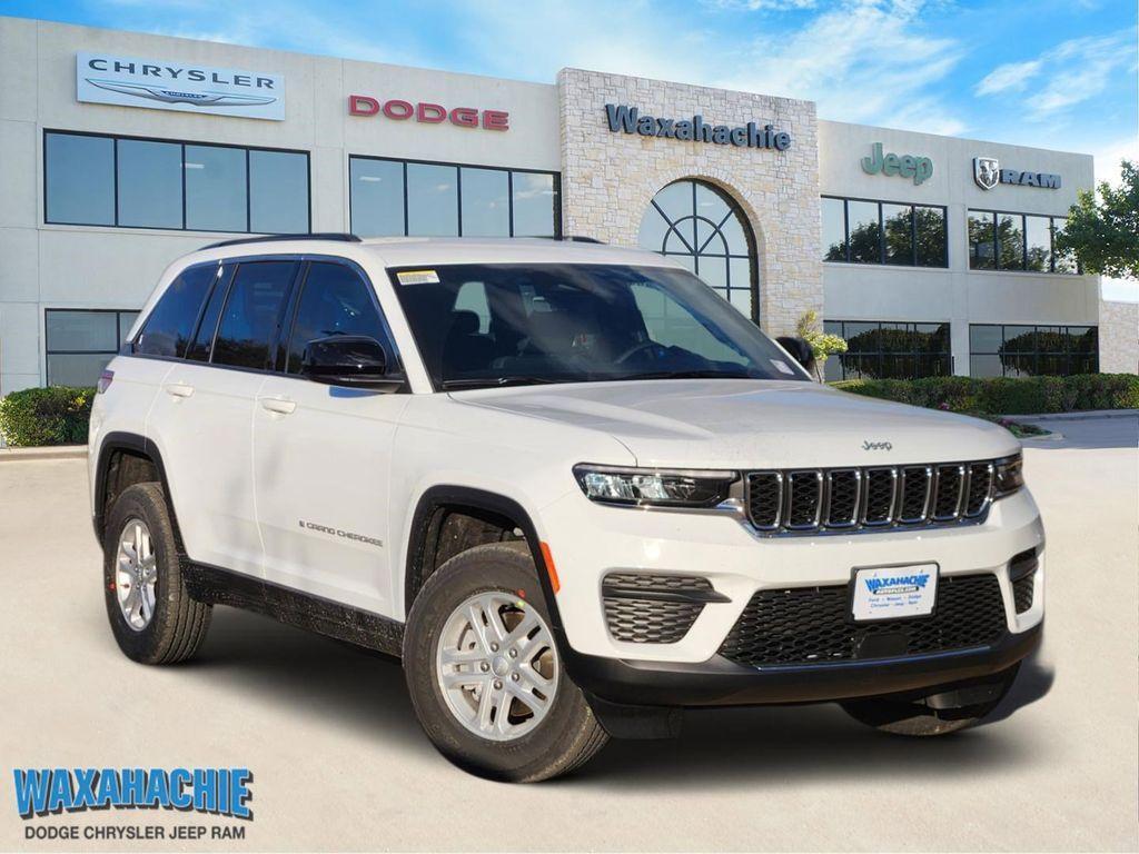 new 2025 Jeep Grand Cherokee car, priced at $34,495