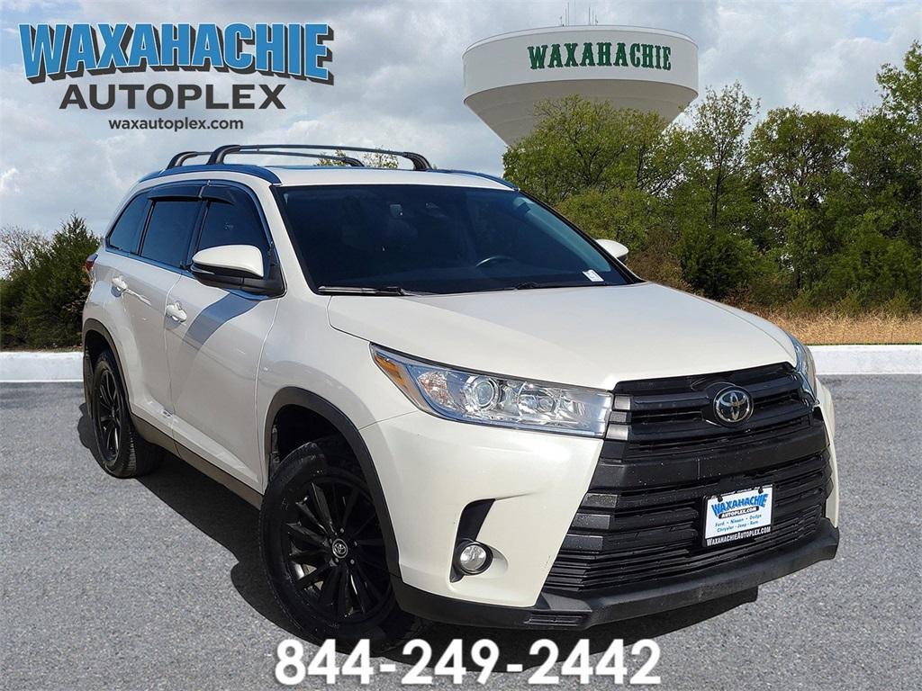 used 2019 Toyota Highlander car, priced at $22,884
