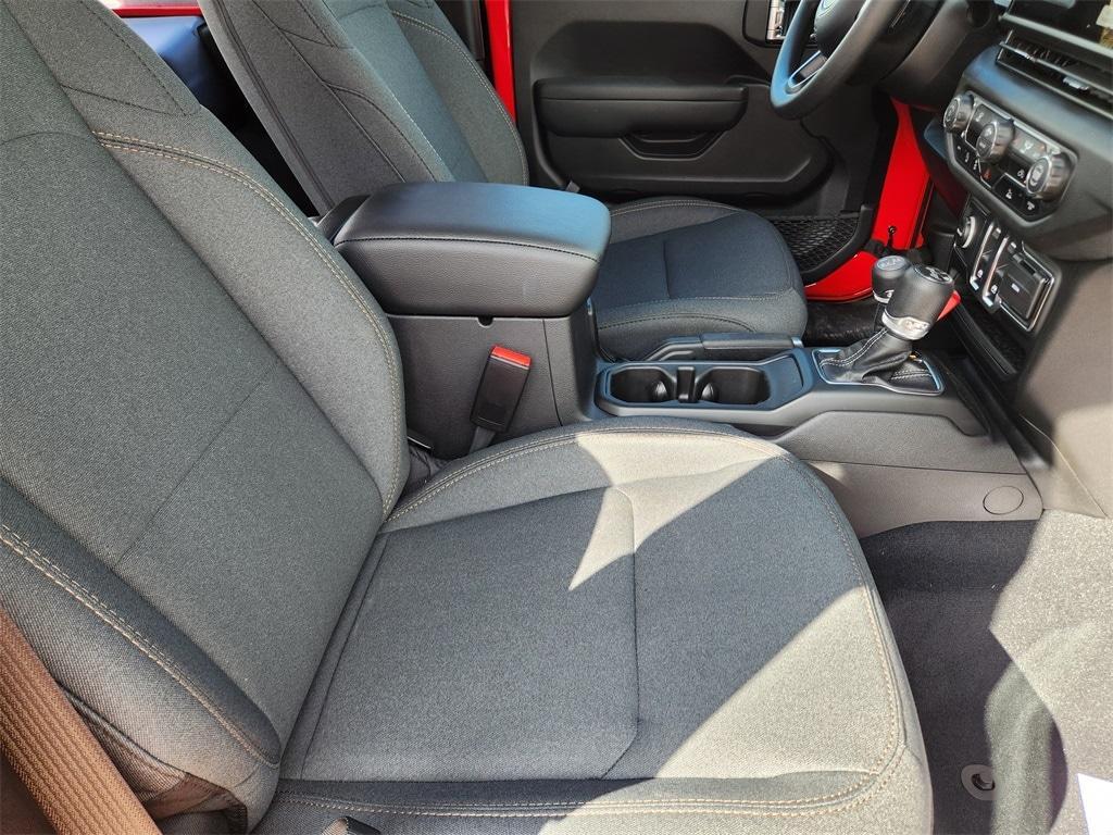 new 2026 Jeep Wrangler car, priced at $31,995