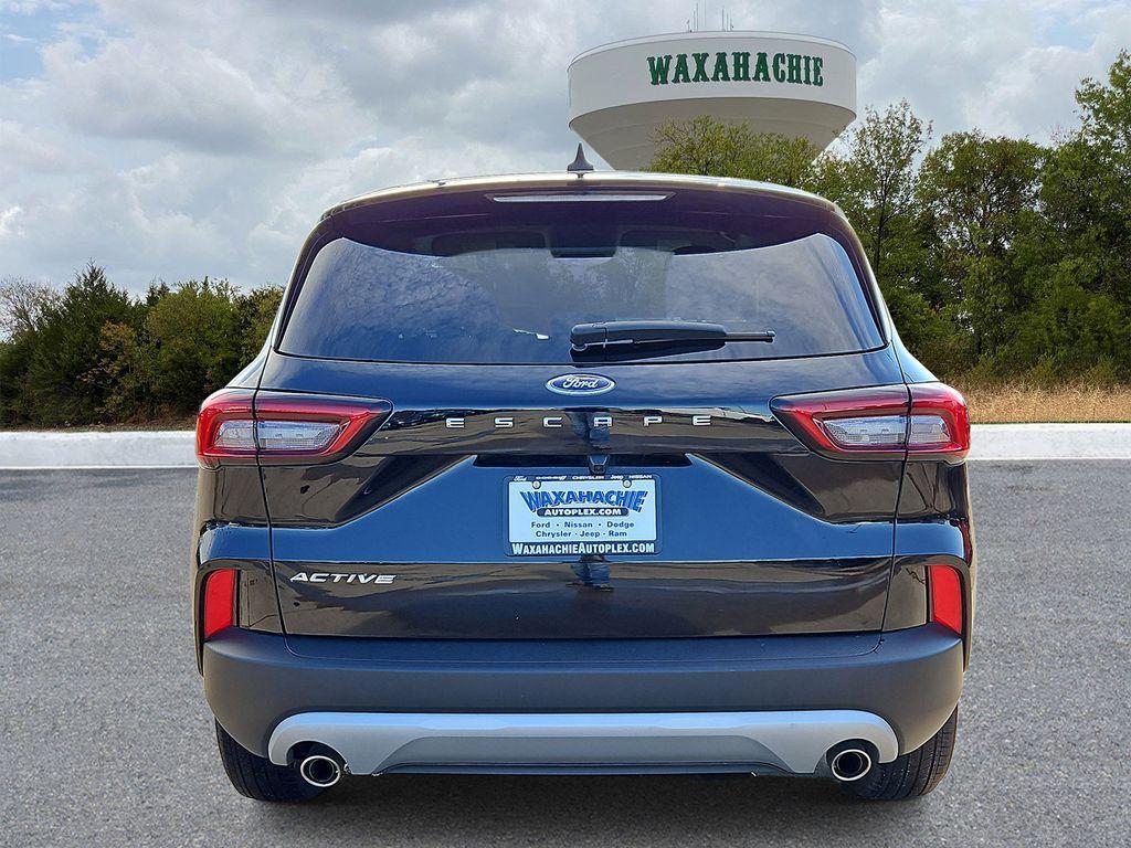 used 2025 Ford Escape car, priced at $21,272