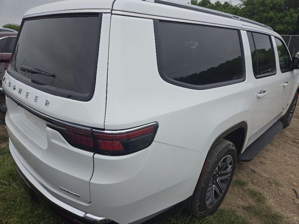 used 2024 Jeep Wagoneer L car, priced at $38,619