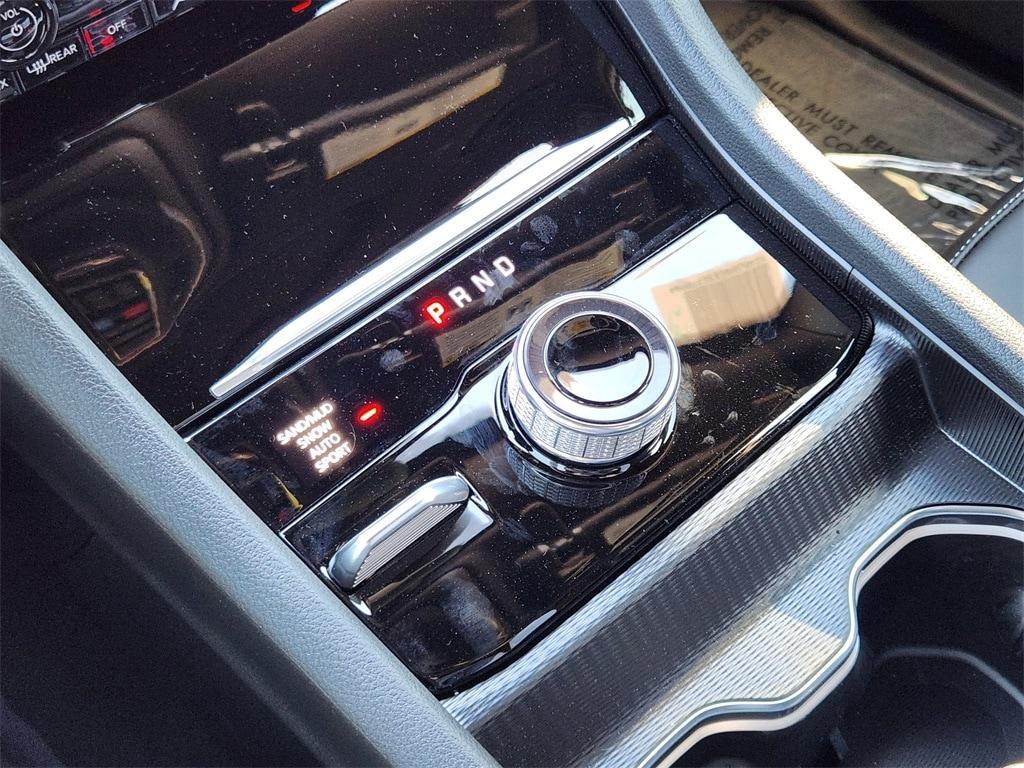 new 2025 Jeep Grand Cherokee car, priced at $46,285