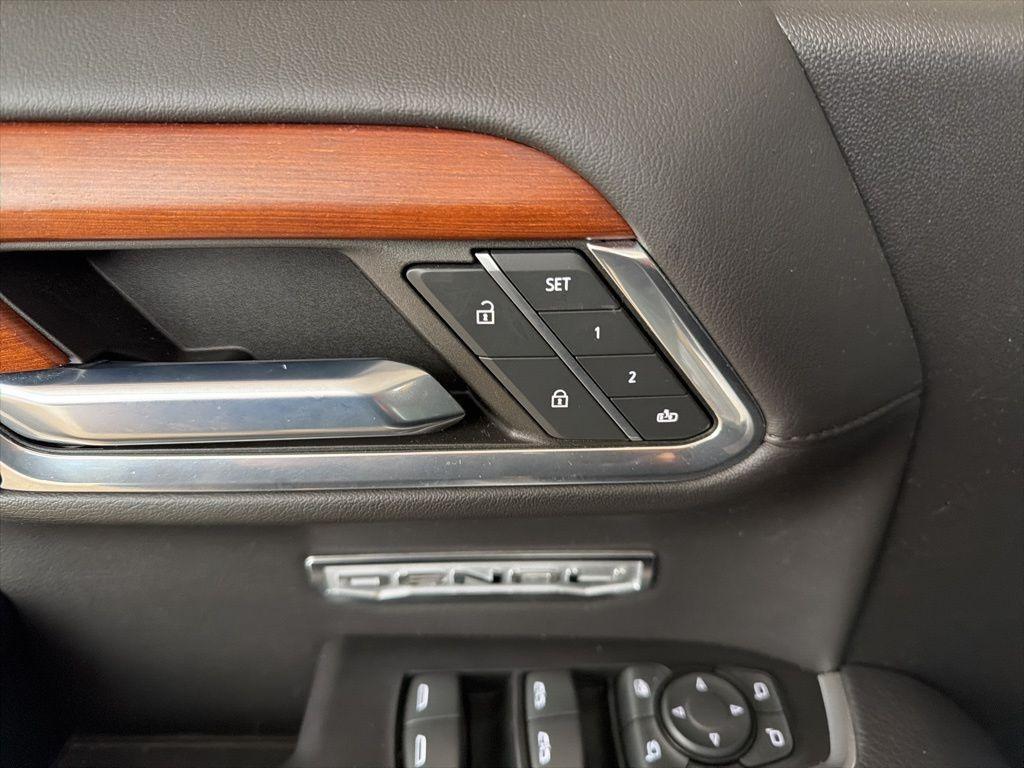 used 2023 GMC Sierra 1500 car, priced at $48,427