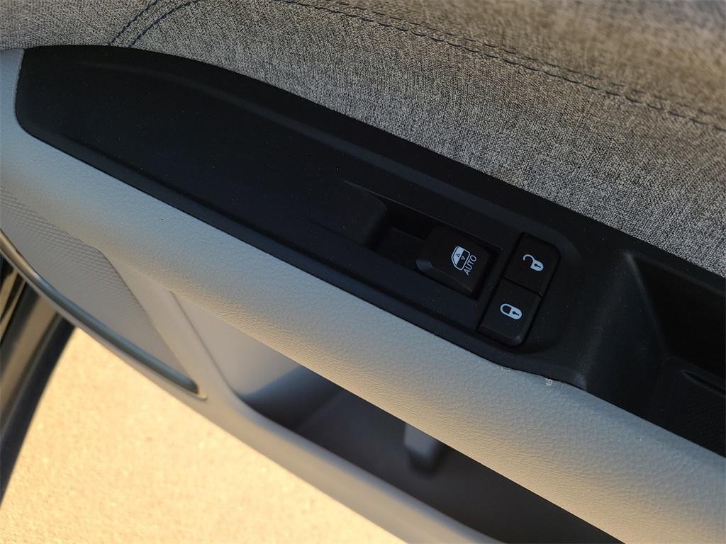 used 2022 Jeep Compass car, priced at $17,719