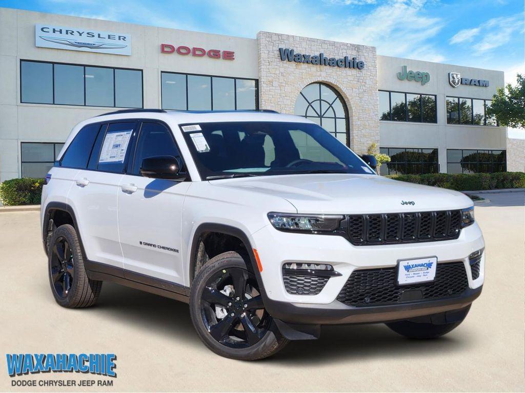 new 2025 Jeep Grand Cherokee car, priced at $41,395