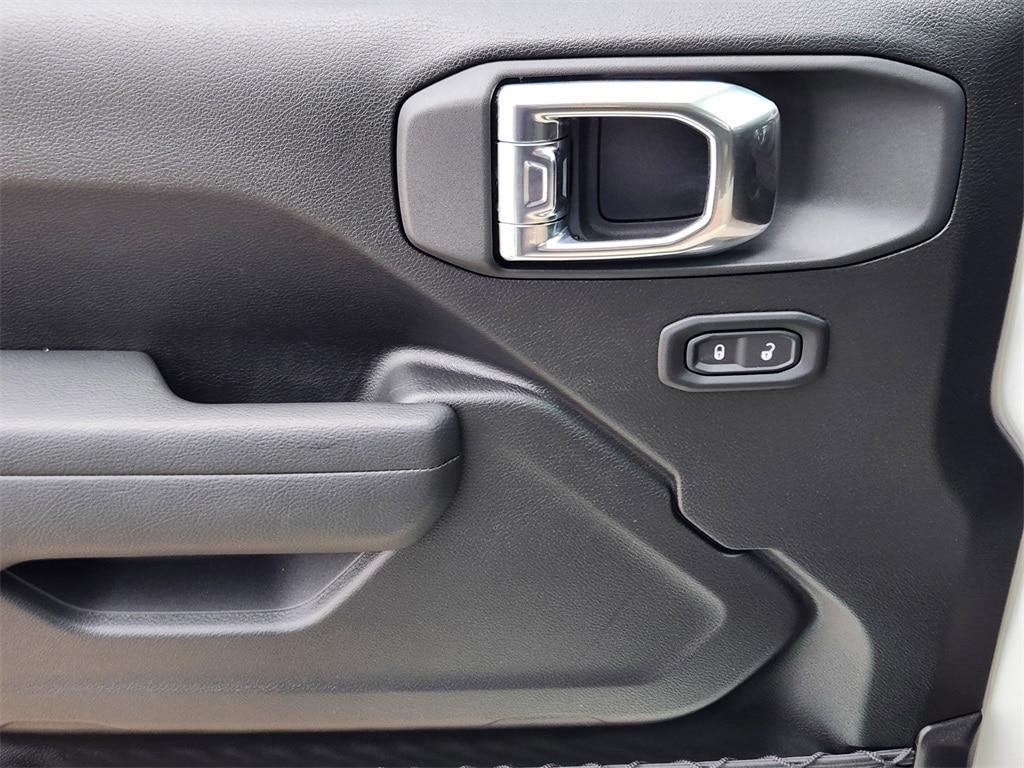 new 2026 Jeep Wrangler car, priced at $34,995