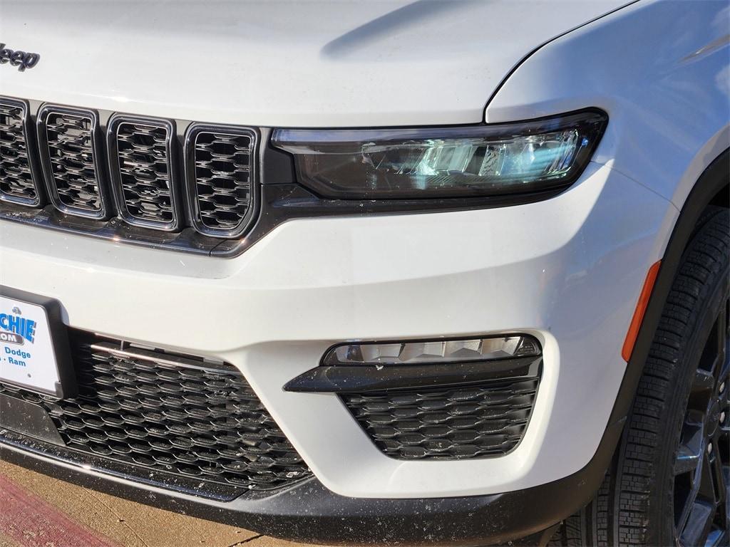 new 2025 Jeep Grand Cherokee car, priced at $44,995