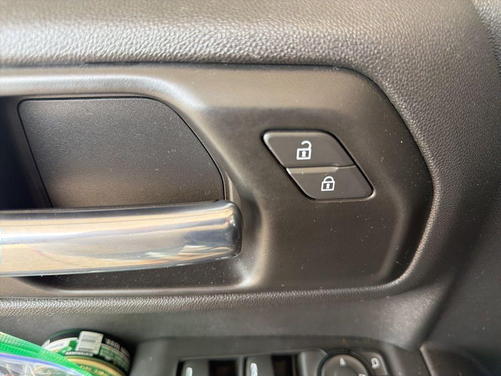 used 2025 Chevrolet Silverado 1500 car, priced at $37,220