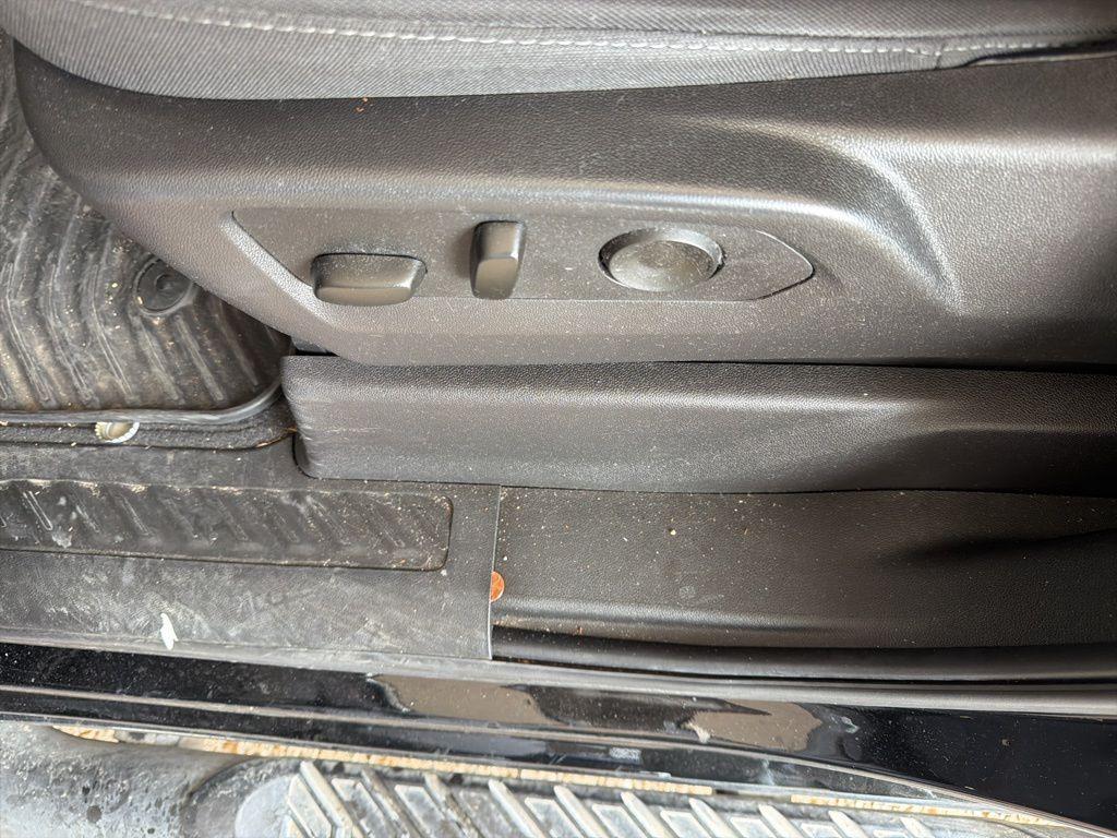 used 2025 Chevrolet Silverado 1500 car, priced at $37,220