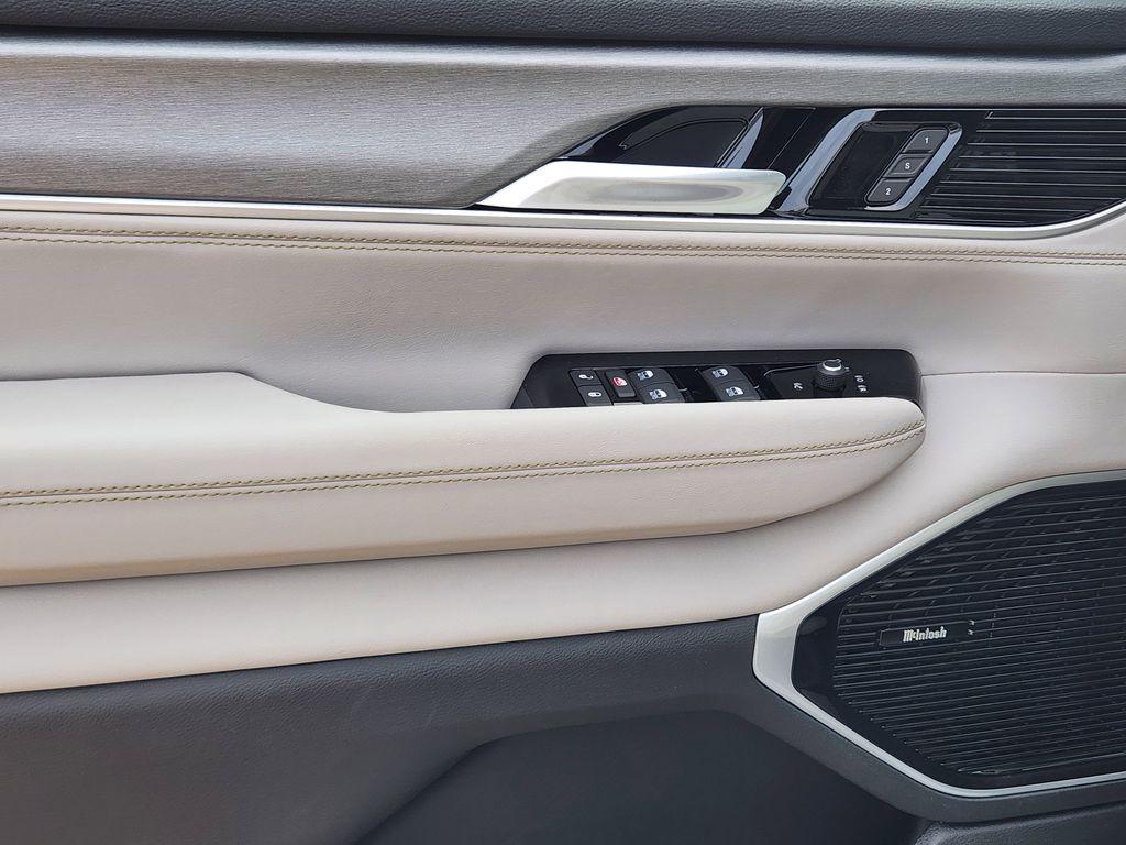 new 2025 Jeep Wagoneer car, priced at $70,995