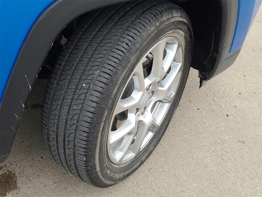 used 2024 Jeep Compass car, priced at $22,369