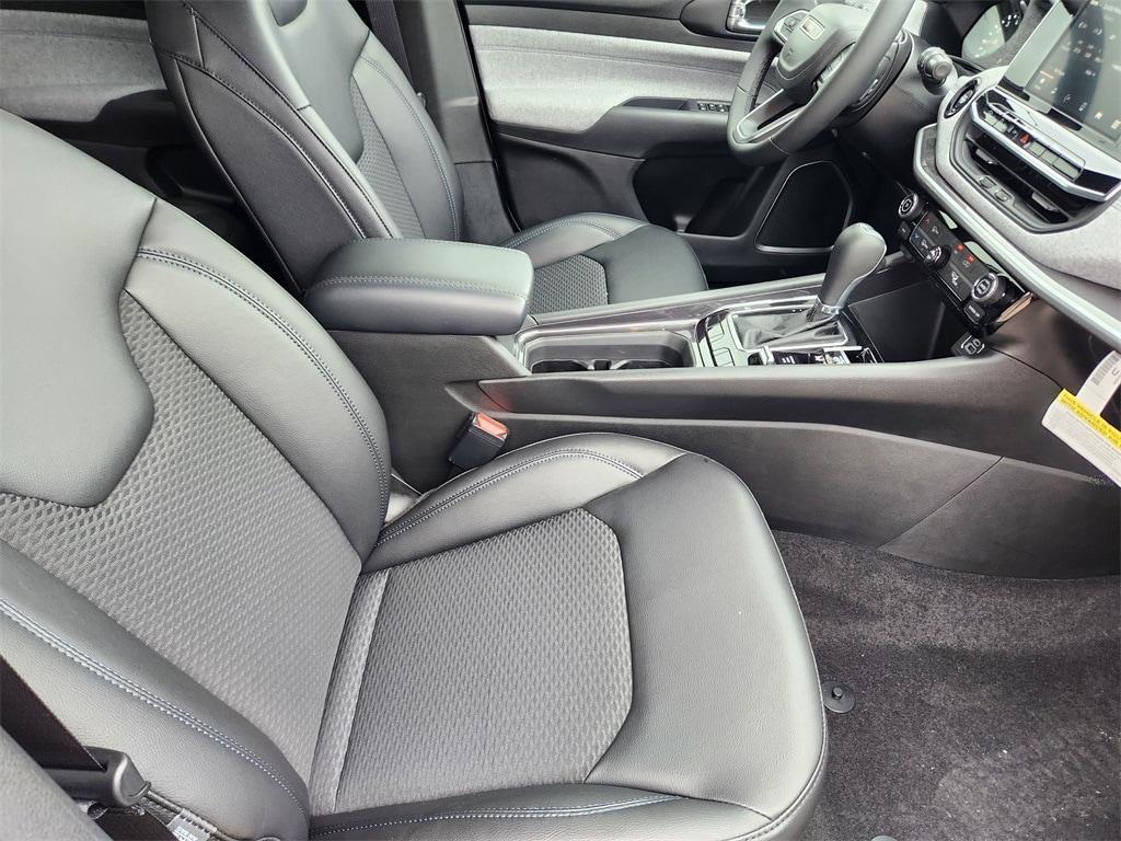 new 2026 Jeep Compass car, priced at $28,990