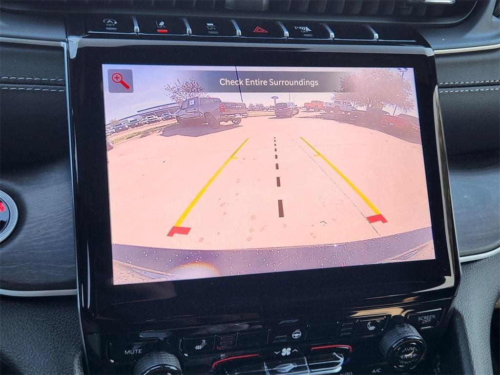 new 2025 Jeep Grand Cherokee L car, priced at $42,995