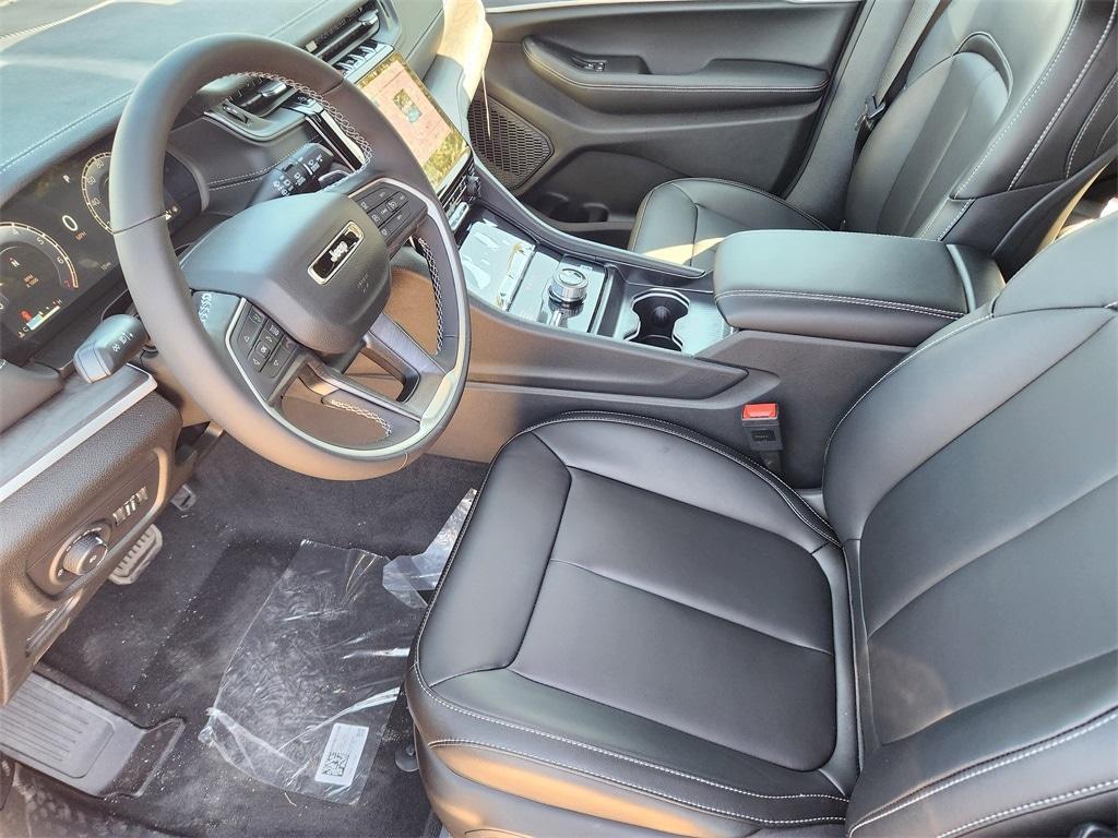 new 2025 Jeep Grand Cherokee L car, priced at $42,995