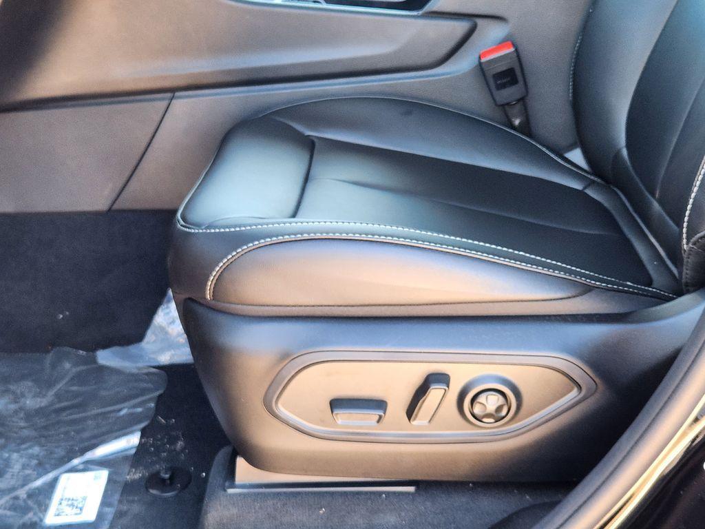 new 2025 Jeep Grand Cherokee L car, priced at $39,995