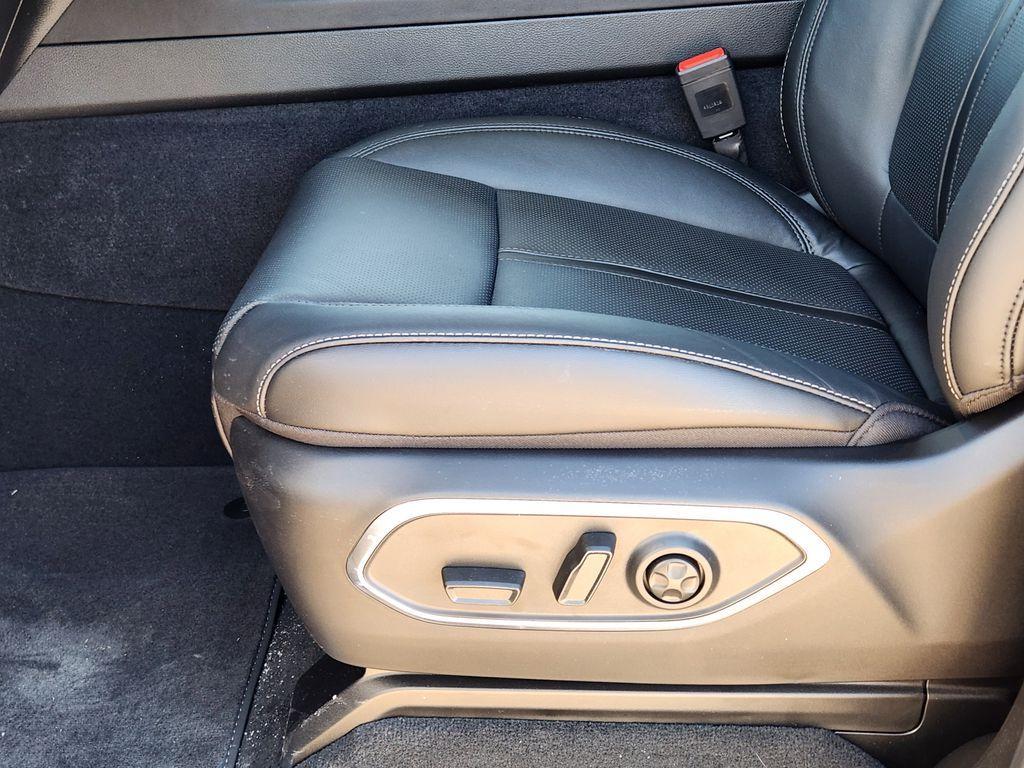 new 2026 Jeep Grand Wagoneer car, priced at $66,786