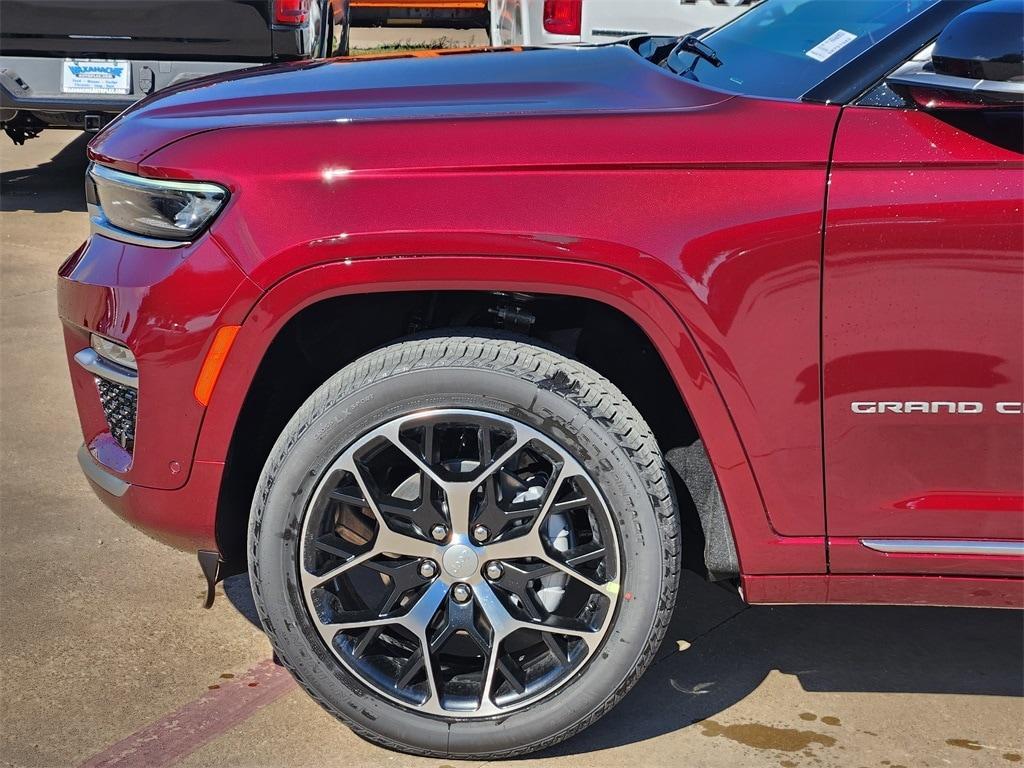 new 2025 Jeep Grand Cherokee car, priced at $56,995