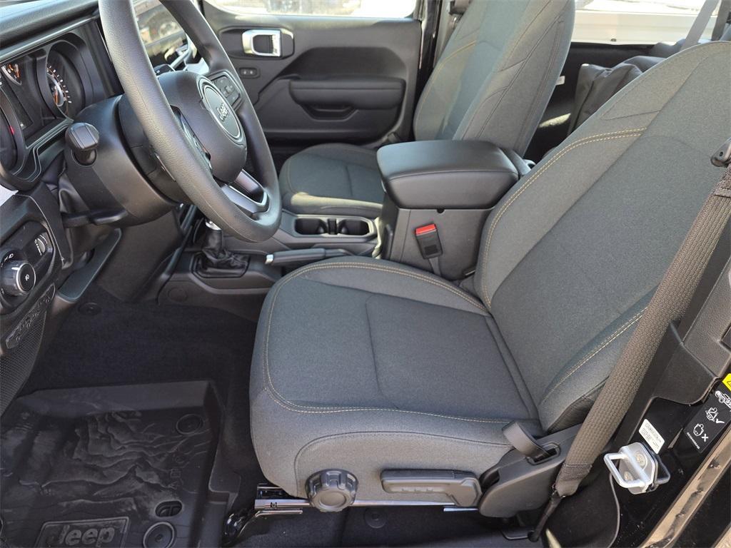 new 2026 Jeep Wrangler car, priced at $37,425