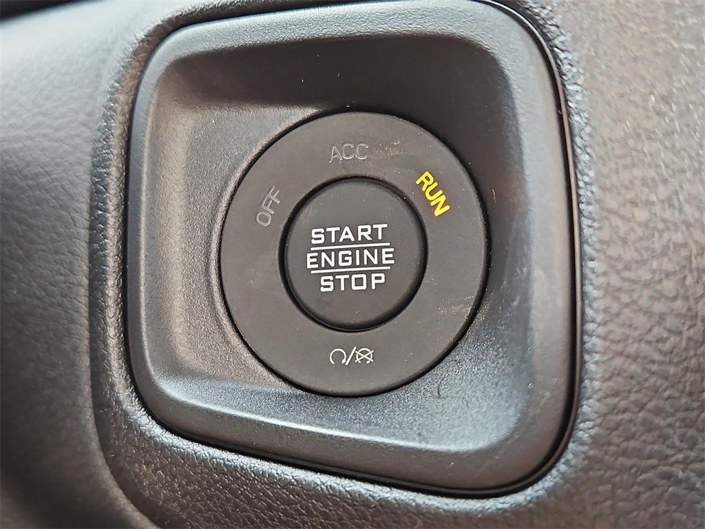 new 2025 Jeep Wrangler car, priced at $45,954