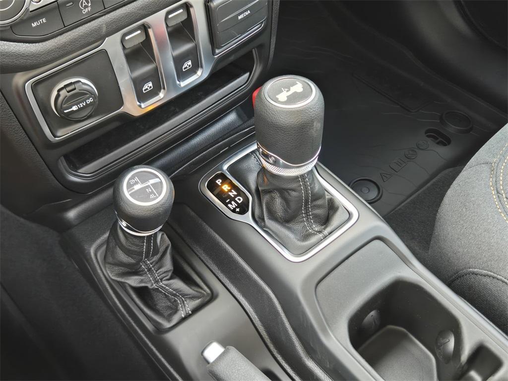 new 2026 Jeep Wrangler car, priced at $37,425