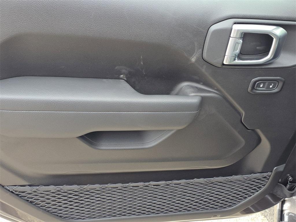 new 2026 Jeep Wrangler car, priced at $37,509