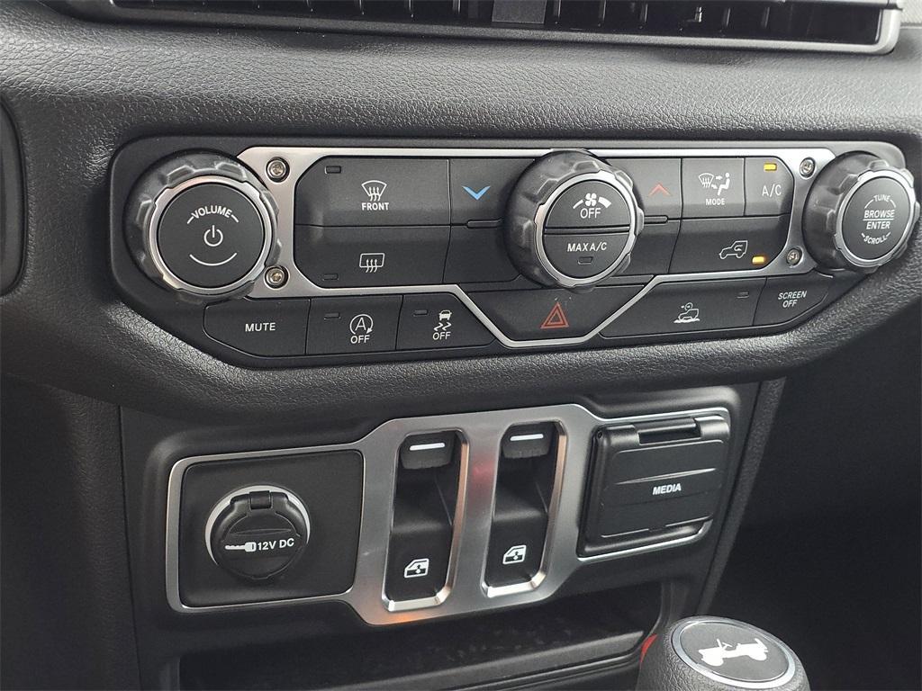 new 2026 Jeep Wrangler car, priced at $37,509