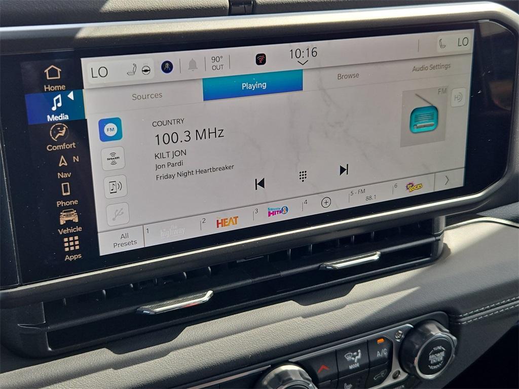 new 2025 Jeep Wrangler car, priced at $51,565