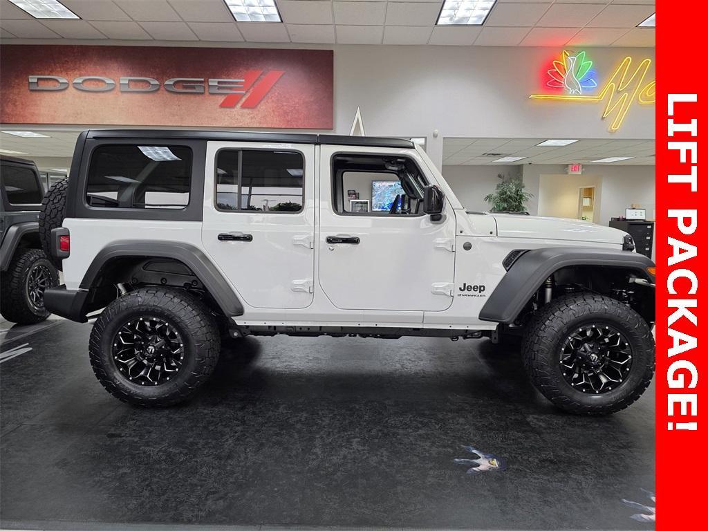 new 2025 Jeep Wrangler car, priced at $46,788