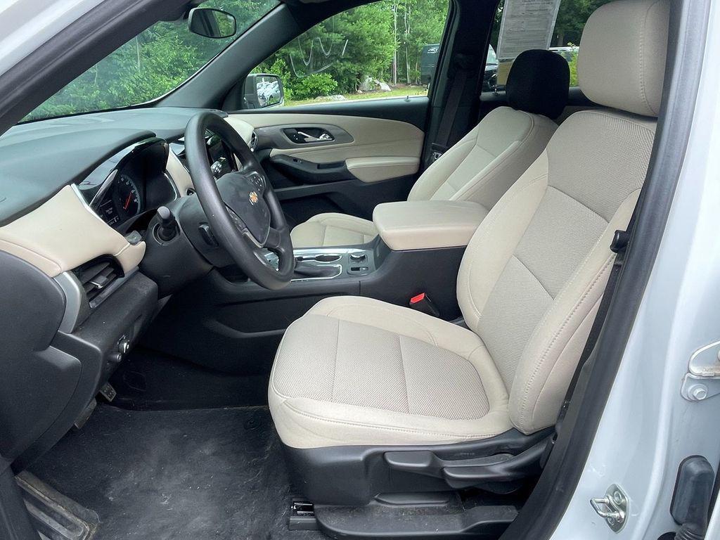 used 2023 Chevrolet Traverse car, priced at $29,624