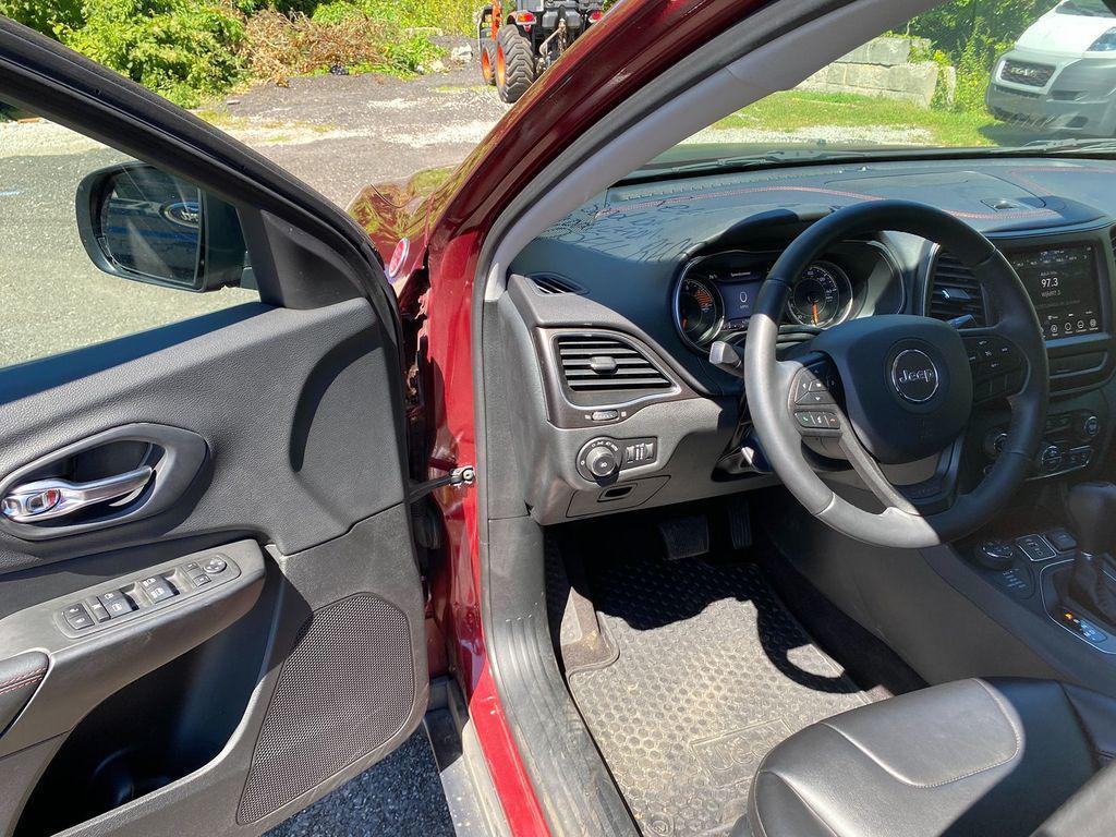 used 2019 Jeep Cherokee car, priced at $25,995