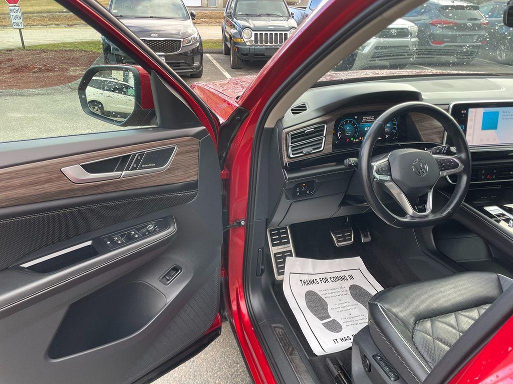 used 2024 Volkswagen Atlas car, priced at $35,638
