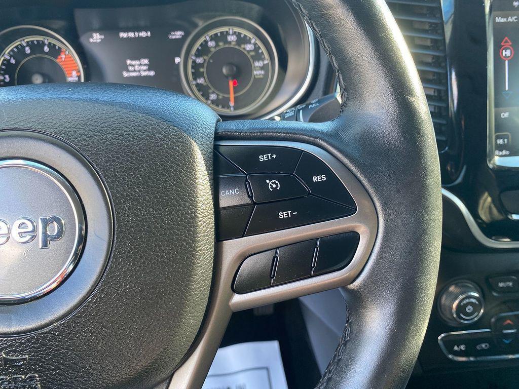 used 2019 Jeep Cherokee car, priced at $20,995