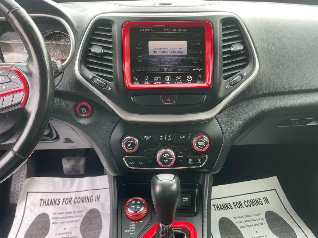 used 2016 Jeep Cherokee car, priced at $11,865