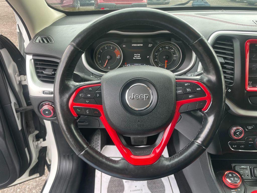 used 2016 Jeep Cherokee car, priced at $11,865