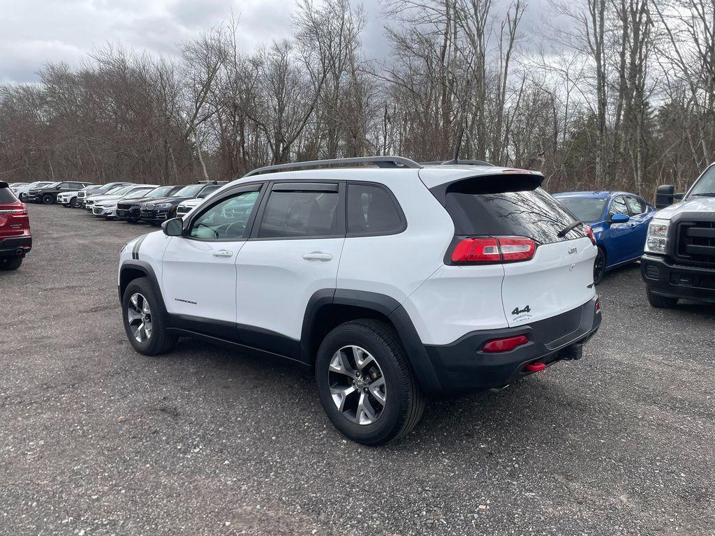 used 2016 Jeep Cherokee car, priced at $11,865