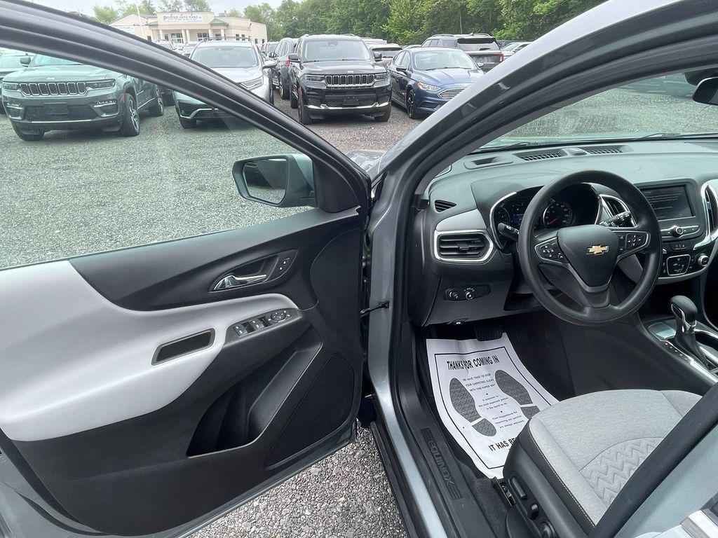used 2023 Chevrolet Equinox car, priced at $21,694