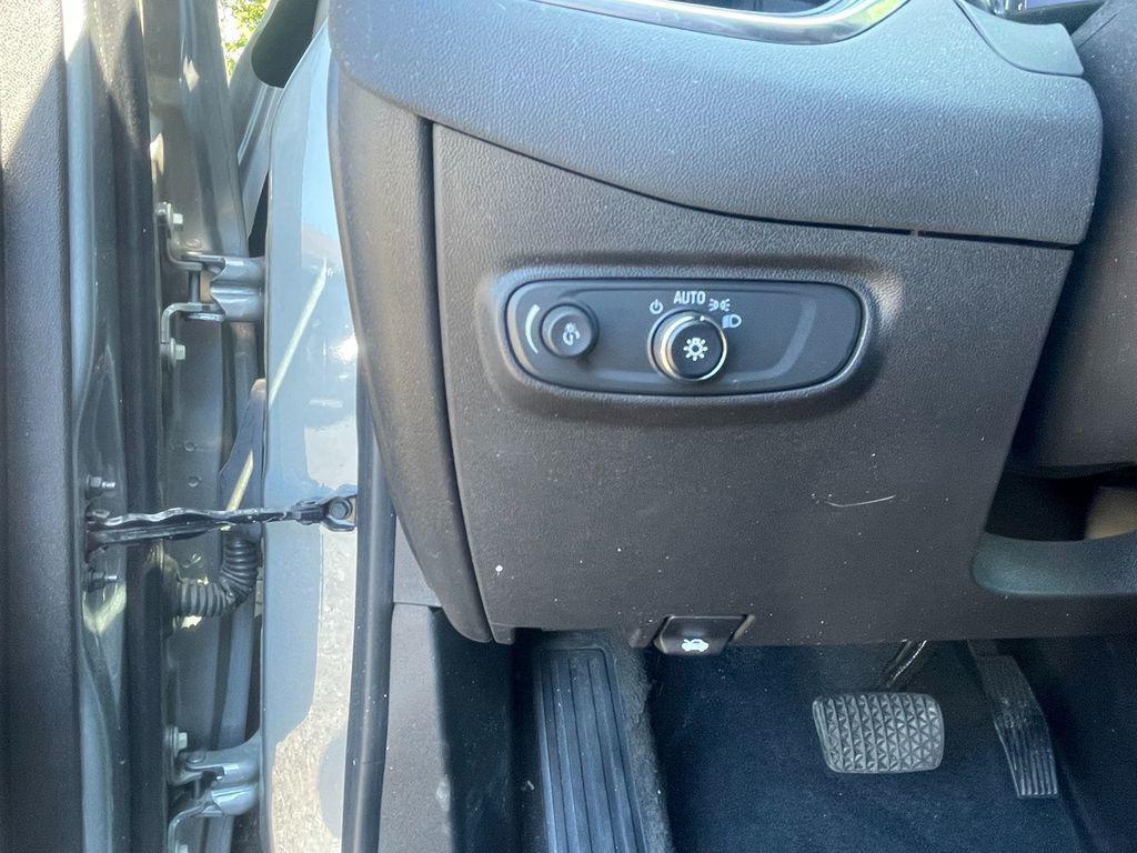used 2023 Chevrolet Equinox car, priced at $21,694