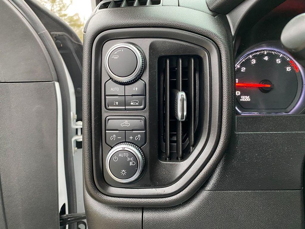 used 2020 GMC Sierra 1500 car, priced at $22,752