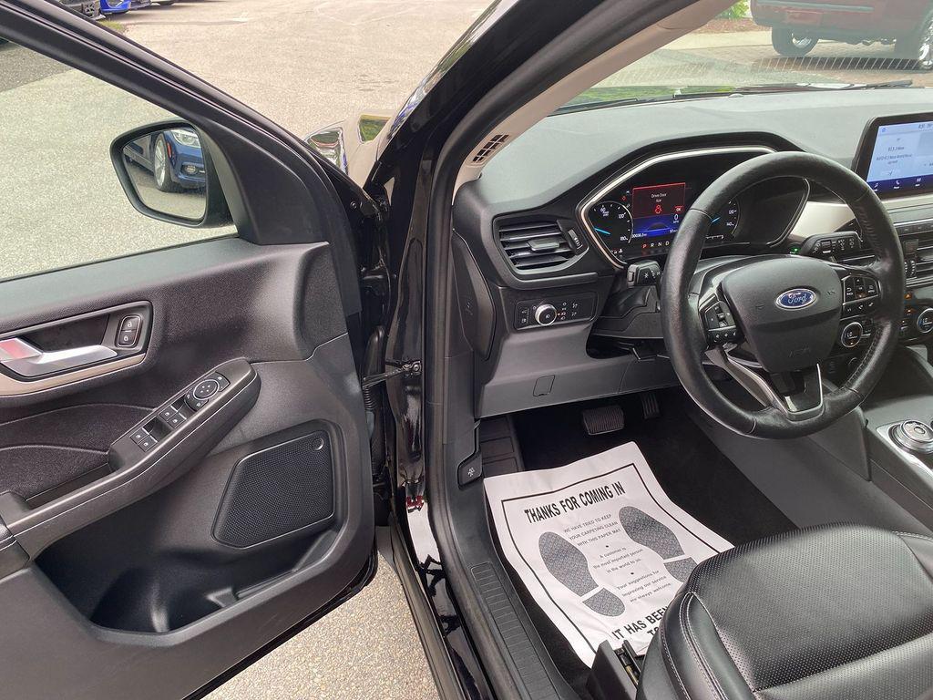 used 2021 Ford Escape car, priced at $22,895