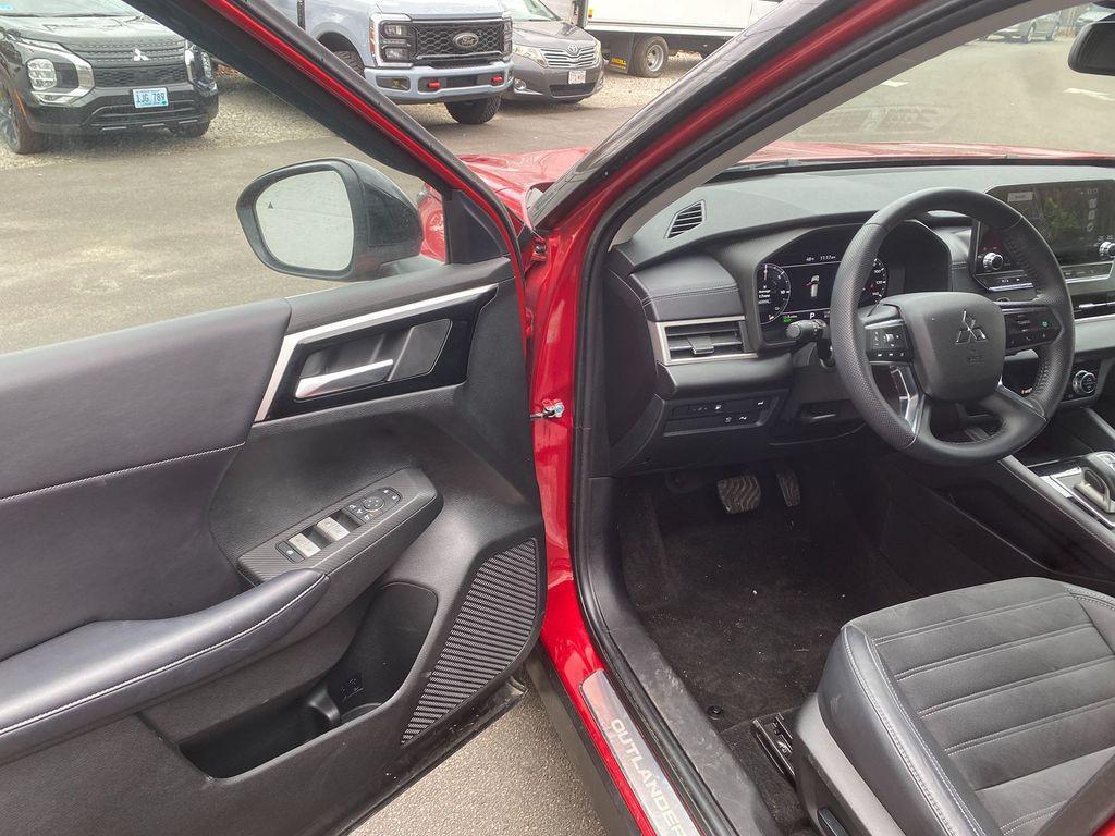 used 2023 Mitsubishi Outlander PHEV car, priced at $30,256