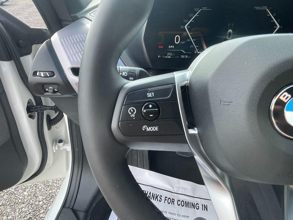 BMW 2 Series view 16