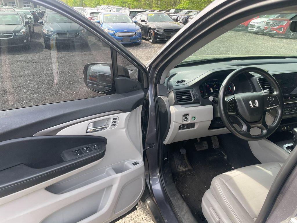 used 2019 Honda Pilot car, priced at $25,129
